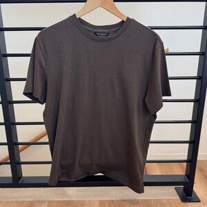 Banana Republic Men’s Luxe Touch Performance Tee – Brown – Size Medium